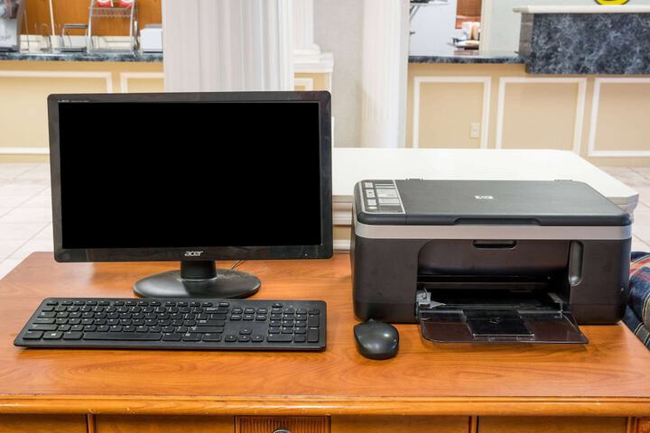 Business Center 23 of 23