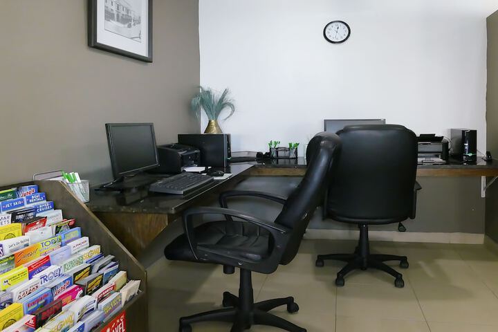 Business Center 40 of 40