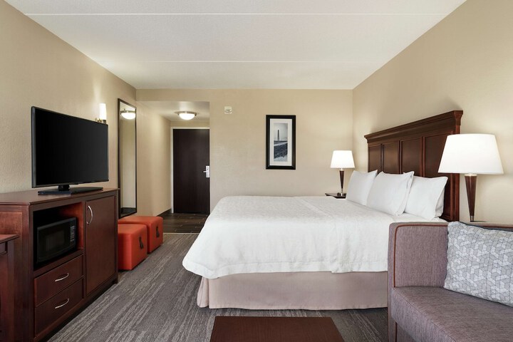 Room 15 of 39