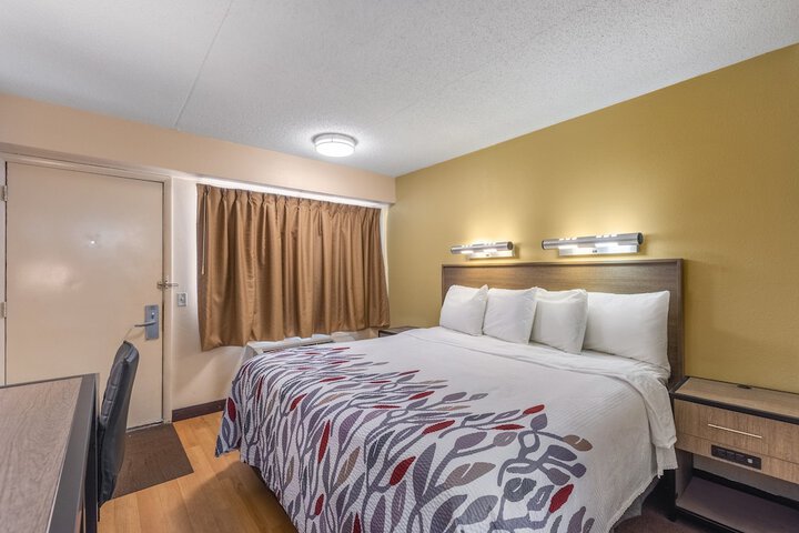 Room 8 of 22