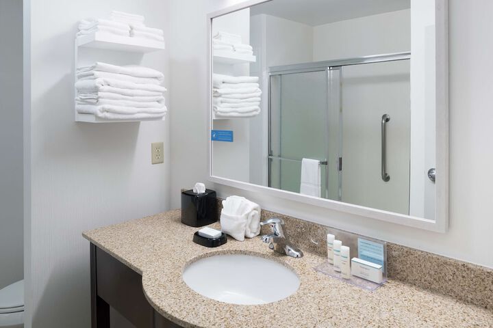 Hampton Inn & Suites Rochester-North