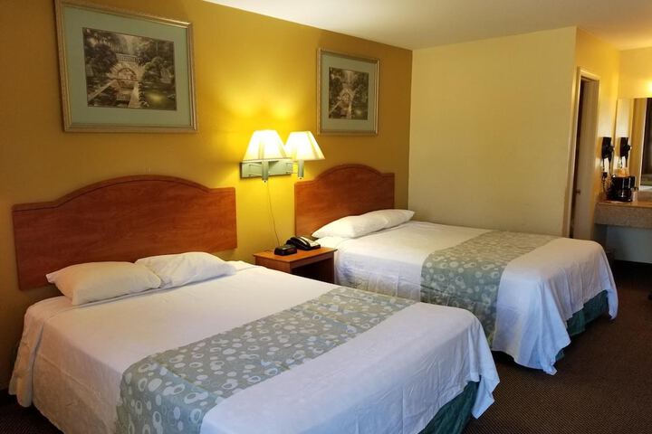 Room 27 of 49