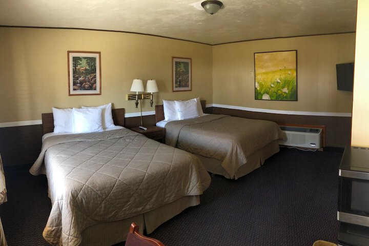 Room 8 of 8