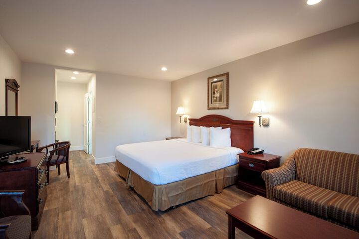 Room 40 of 66