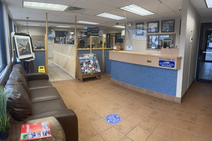 Petawawa River Inn and Suites