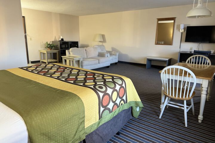 Room 30 of 35