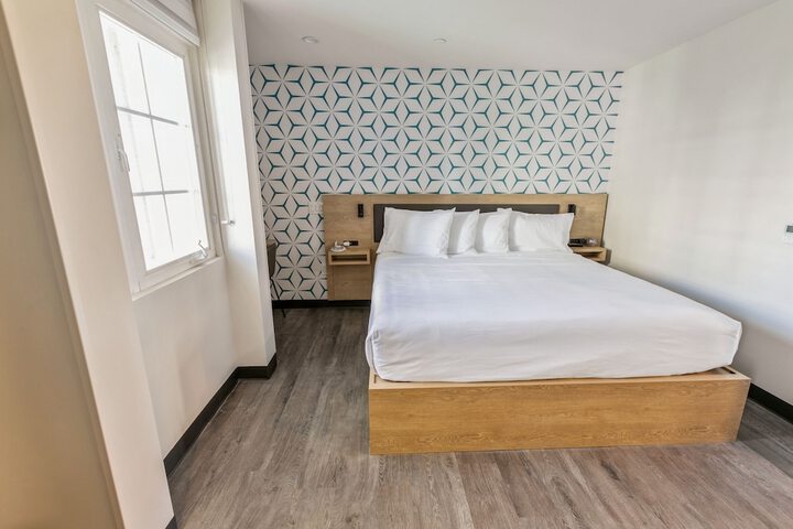 Room 20 of 53