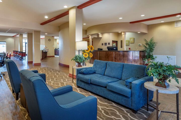 Hotel Interior 6 of 32