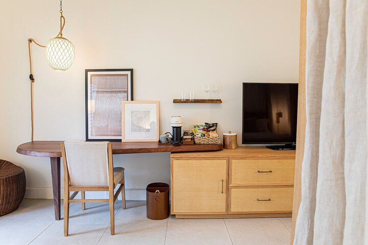 Room 85 of 154