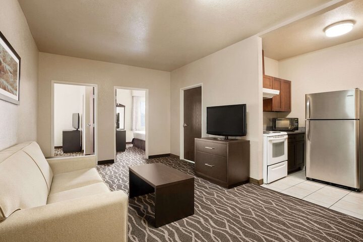 Room 13 of 15