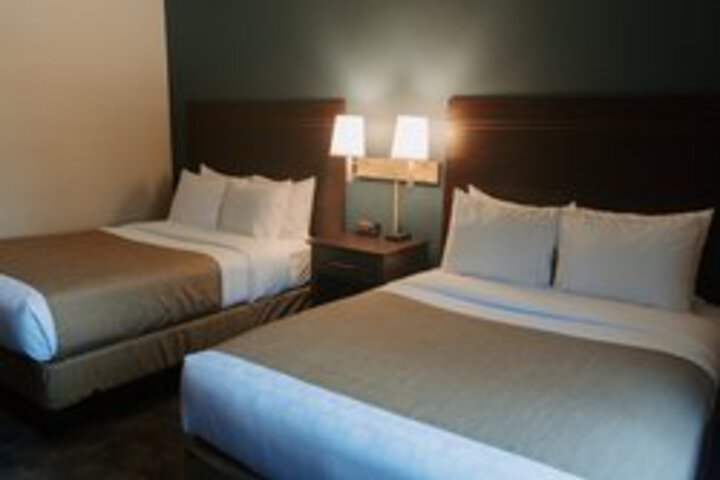 Room 140 of 168