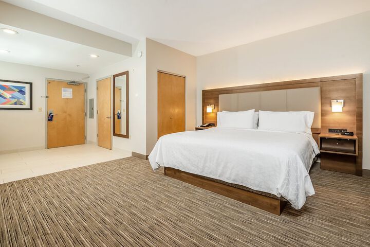 Room 29 of 84