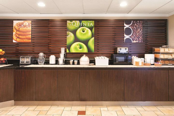 Breakfast/Coffee Service 57 of 60