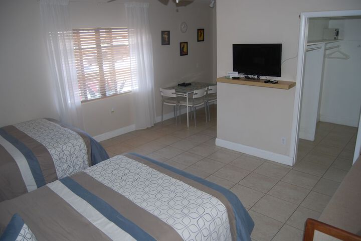 Room 44 of 82