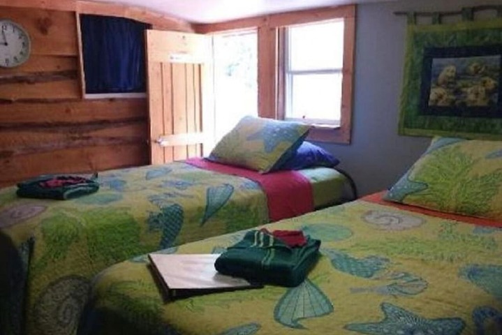 Nauti Otter Inn and Yurt Village