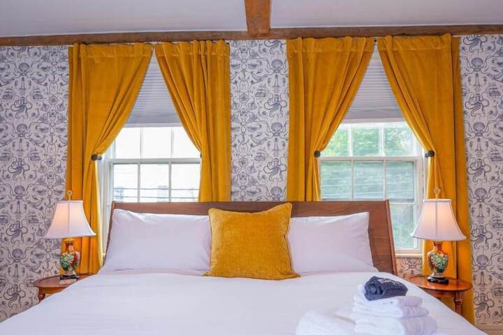 Sally Webster Inn