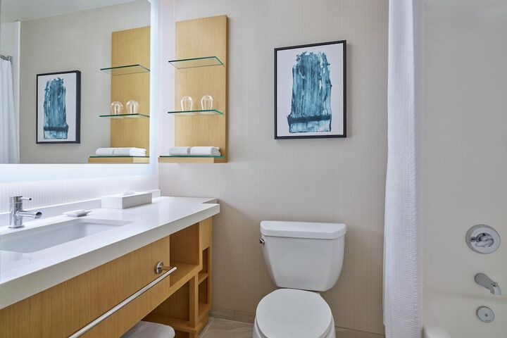 Room 14 of 26
