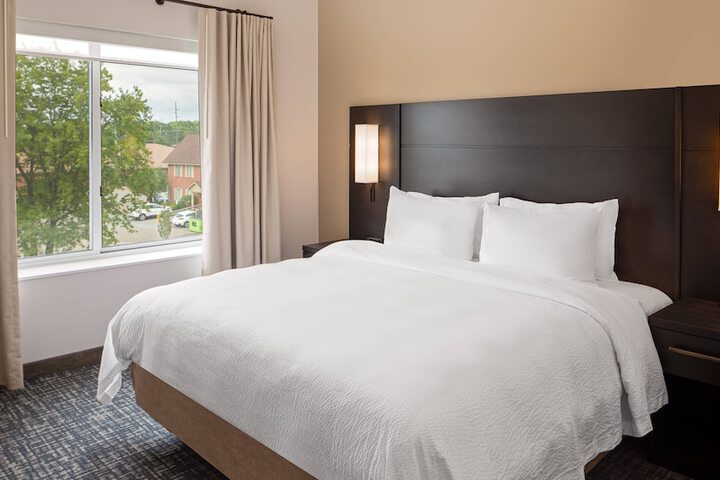 Residence Inn by Marriott Detroit Farmington Hills