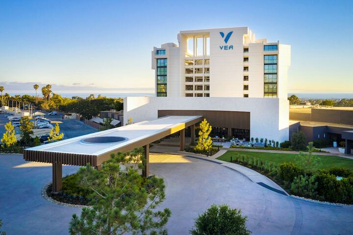 VEA Newport Beach a Marriott Resort & Spa