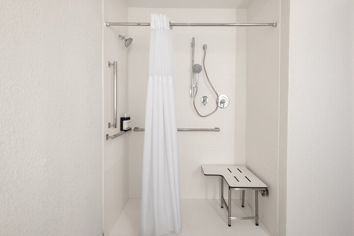 Holiday Inn Express & Suites Sheridan South by Ihg