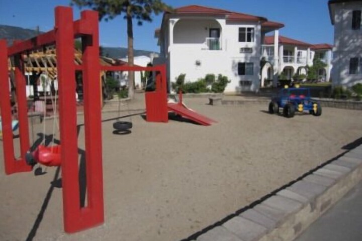 Sandy Beach Suites