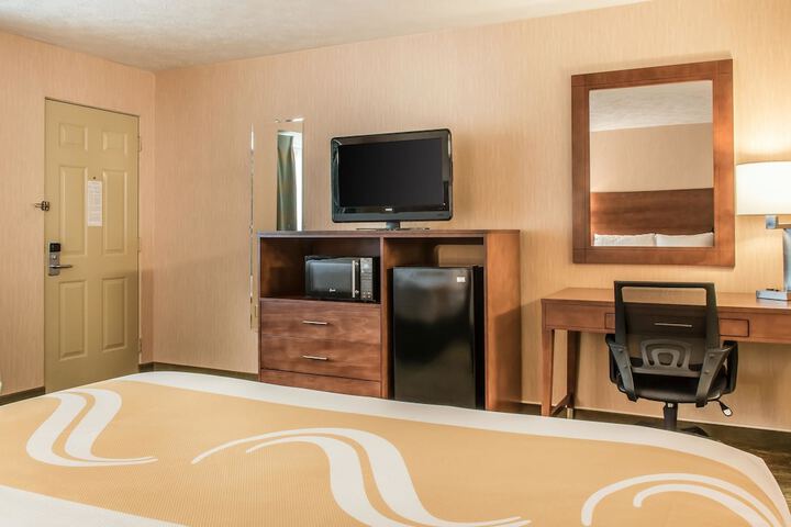 Room 40 of 54
