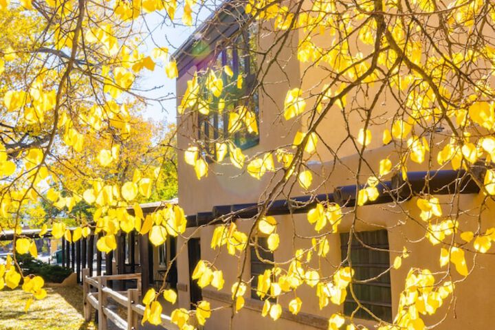 Sagebrush Inn & Suites