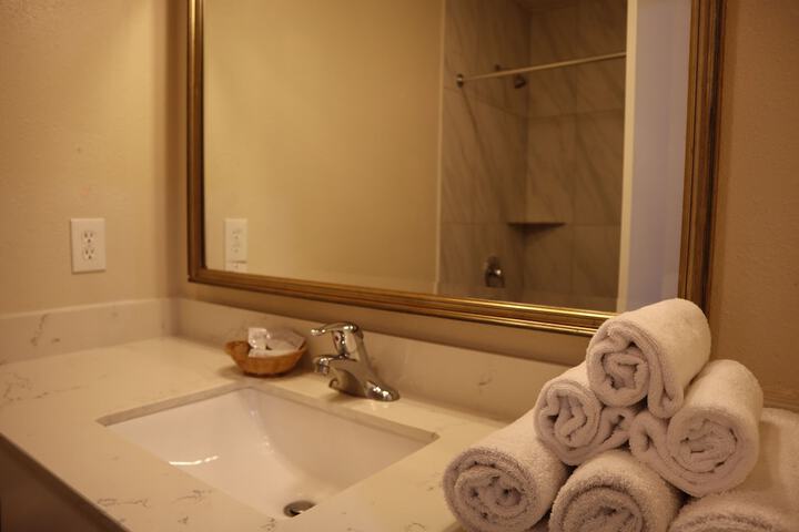 Room 10 of 20