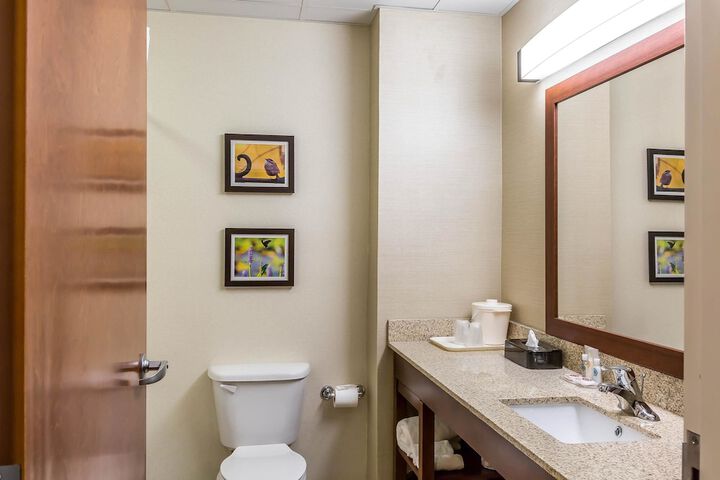 Room 13 of 31