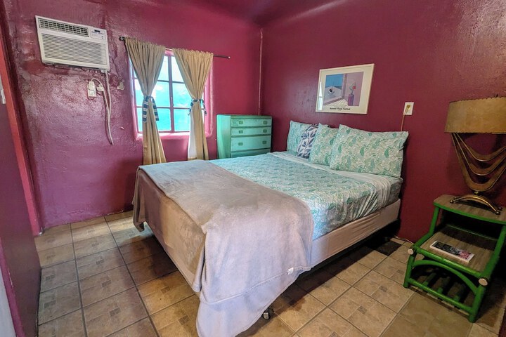 Room 252 of 286