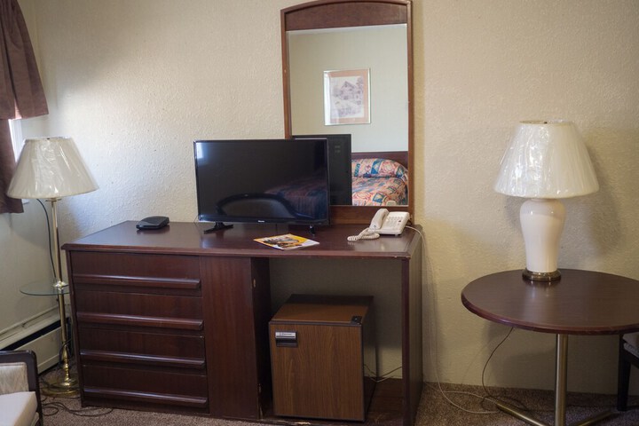 Room 27 of 44