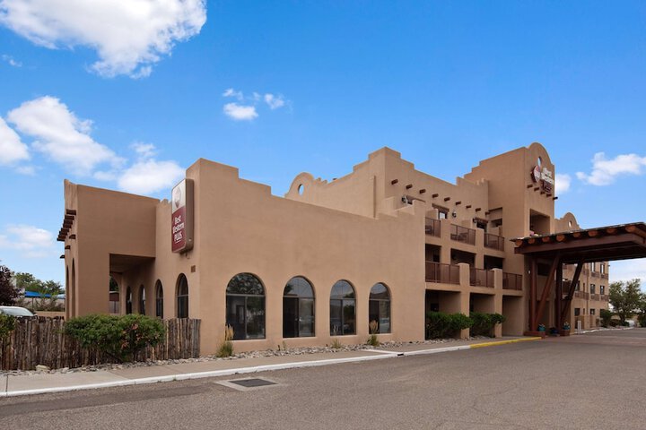Hotel 4 of 43