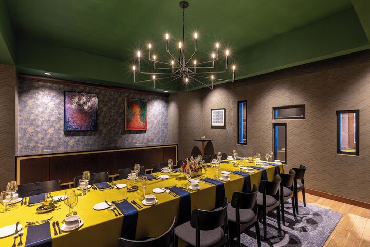 Dining 69 of 80