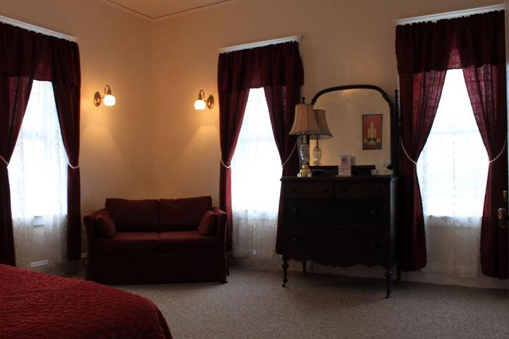 HERBERT GRAND HOTEL
