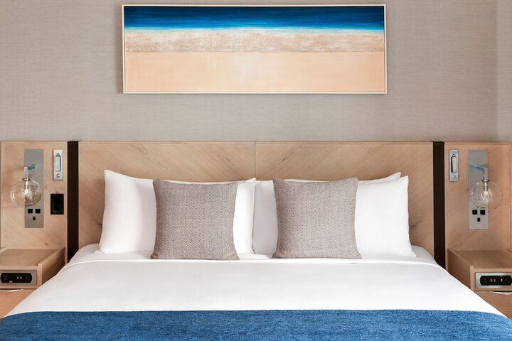 Room 18 of 40