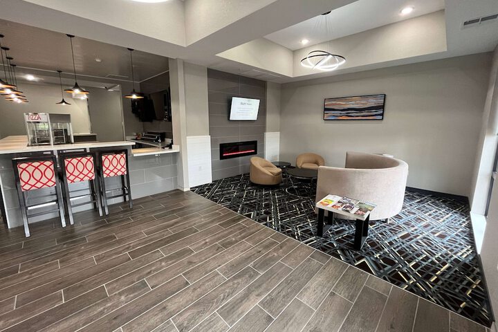La Quinta Inn & Suites by Wyndham Coralville Iowa City
