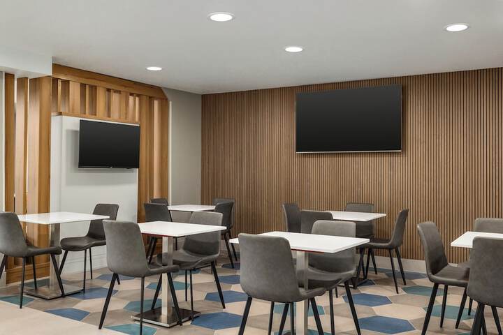 Microtel Inn & Suites by Wyndham Culpeper