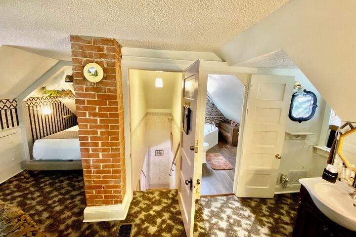 Room 21 of 59