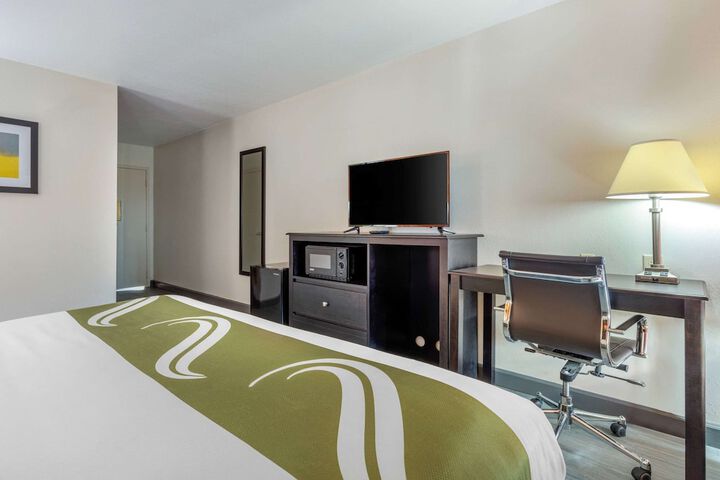 Room 18 of 26