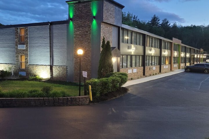 Hotel 14 of 60