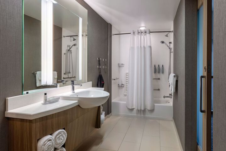 Room 20 of 42