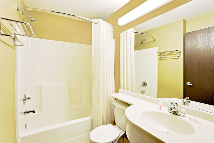 Room 14 of 25