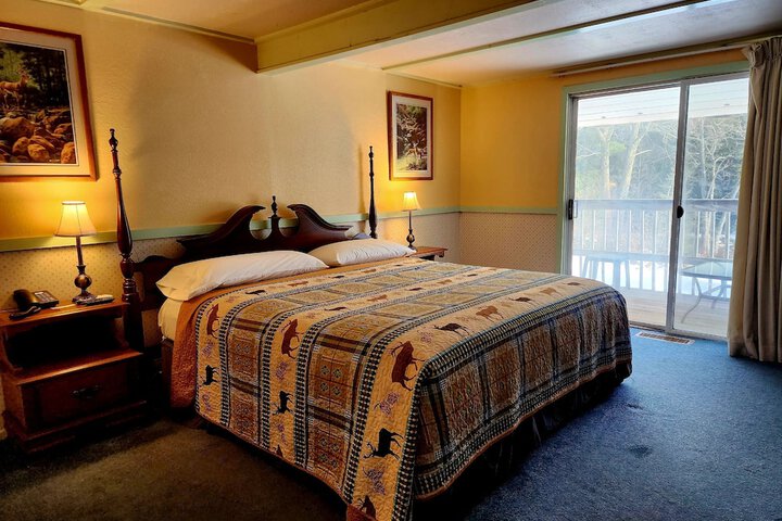 Room 9 of 27