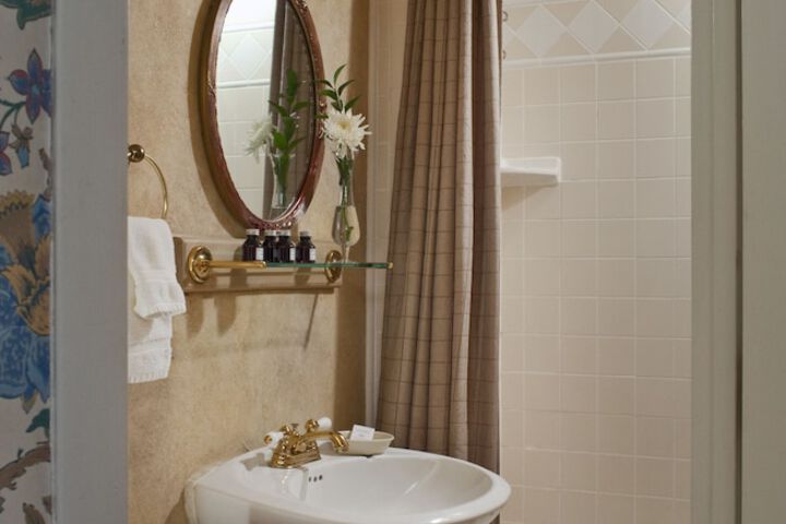 Albemarle Inn