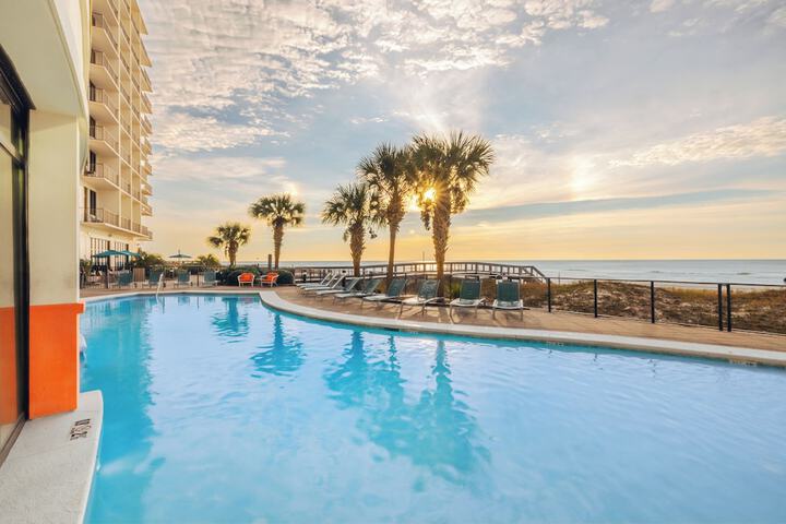 Hampton Inn & Suites Orange Beach / Gulf Front