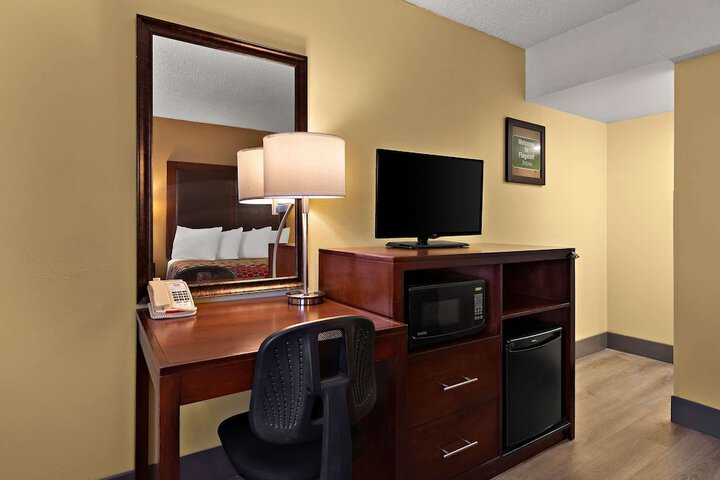 Room 44 of 50
