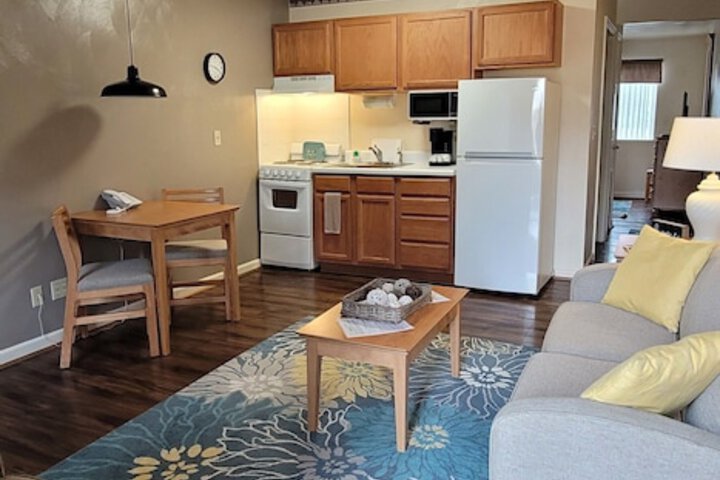 Room 53 of 65