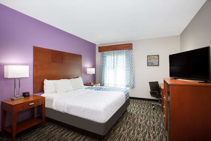 Room 13 of 35