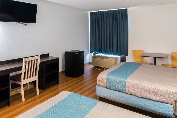 Motel 6 Richmond IN
