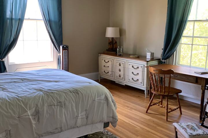 Room 33 of 52